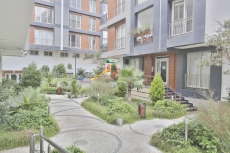 2 Bedroom Cheap Apartment for Sale in Beylikduzu – pool area (image 9)